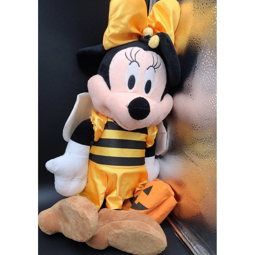 Disney bumblebee included